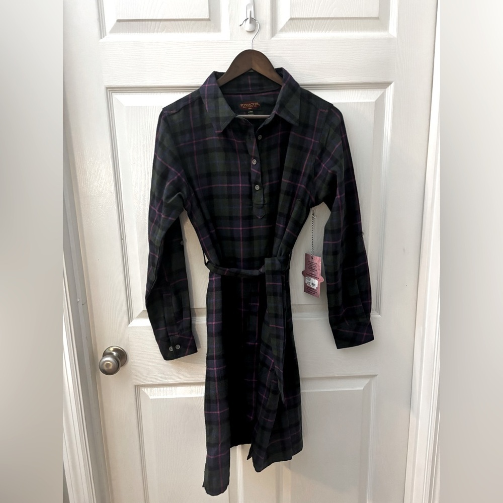 Women’s Flyshacker plaid Flannel shirt dress size L